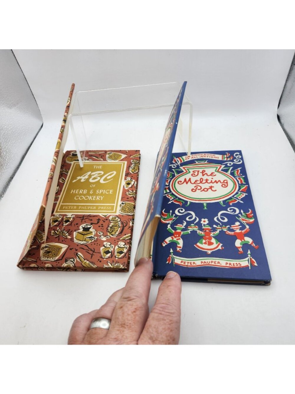 ABC Of Herb & Spice Cookery & Melting Pot Vintage Cookbooks Peter Pauper Press 1 - Picture 4 of 5